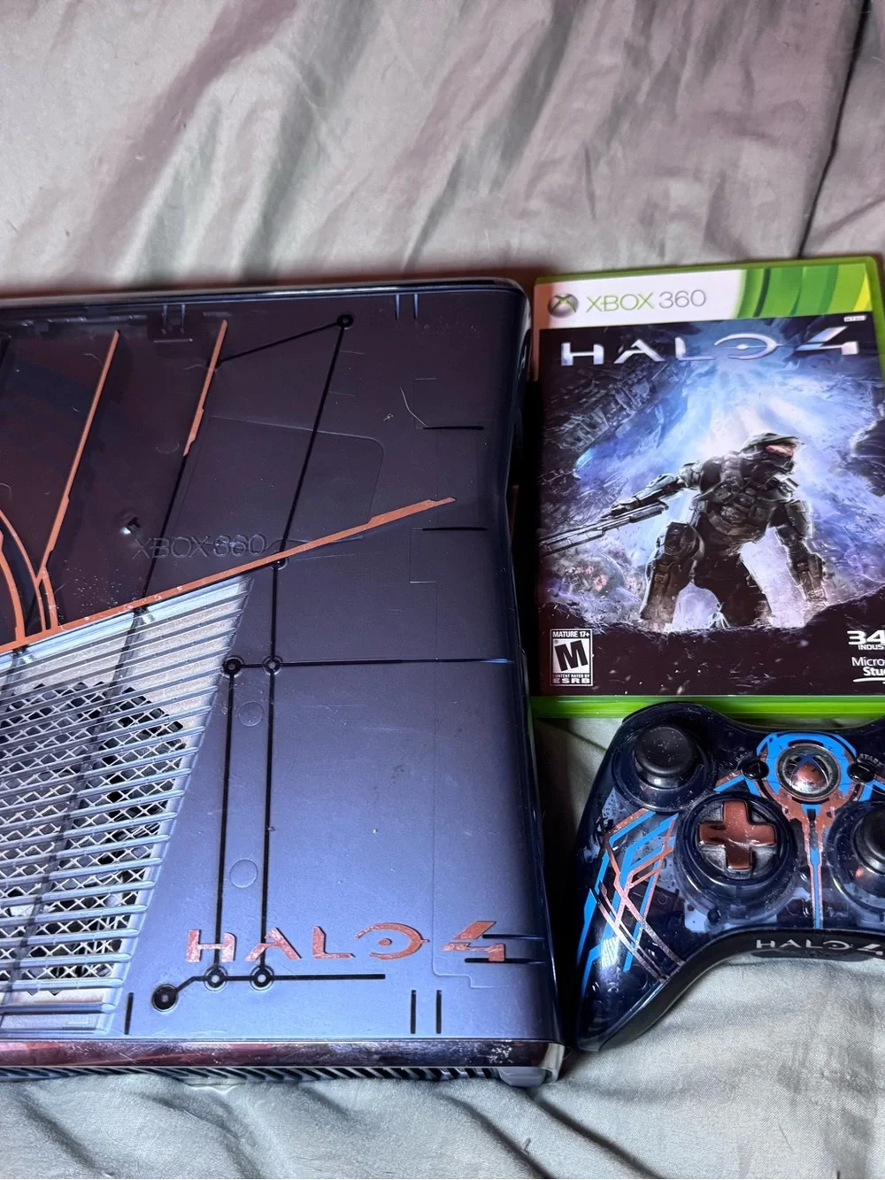 Halo 4 Special Edition Console Bundle - Black/Blue